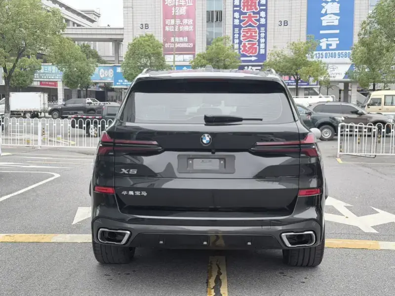 2023 BMW X5 с пробегом 32 000 км