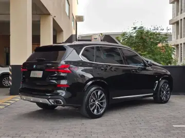 2023 BMW X5 с пробегом 17 000 км