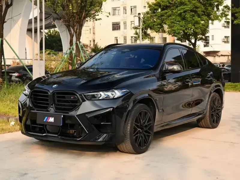 2023 BMW X6 M с пробегом 3 400 км