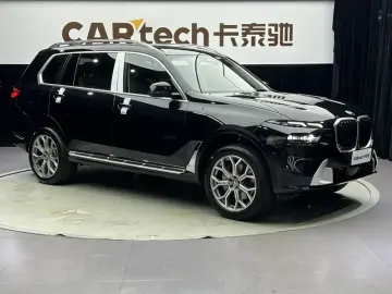 2023 BMW X7 с пробегом 35 600 км