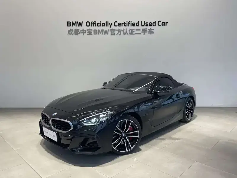 2023 BMW Z4 с пробегом 9 900 км