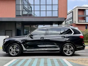 2022 BMW X7 с пробегом 160 000 км