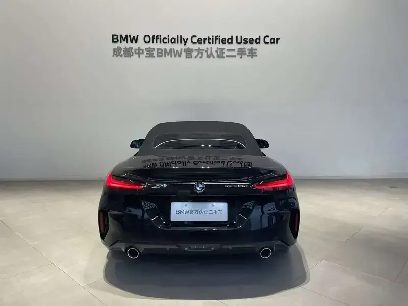 2023 BMW Z4 с пробегом 9 900 км