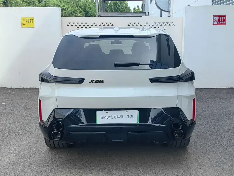 2023 BMW XM с пробегом 5 500 км