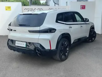 2023 BMW XM с пробегом 5 500 км
