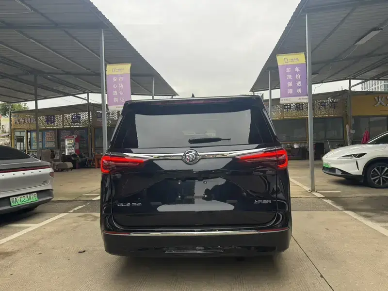 2023 Buick GL8 с пробегом 71 800 км