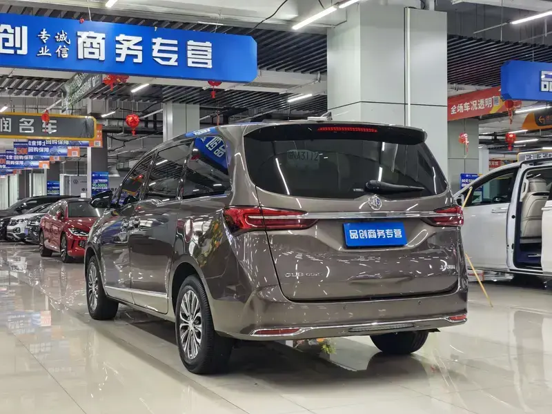 2022 Buick GL8 с пробегом 53 000 км