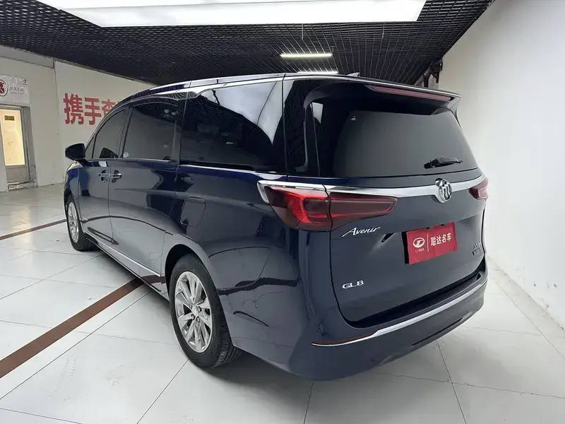 2022 Buick GL8 с пробегом 121 000 км