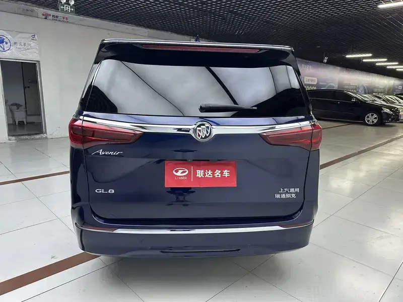 2022 Buick GL8 с пробегом 121 000 км