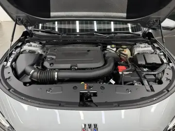 2025 Buick LaCrosse с пробегом 6 000 км