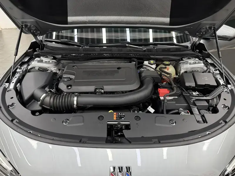 2025 Buick LaCrosse с пробегом 6 000 км