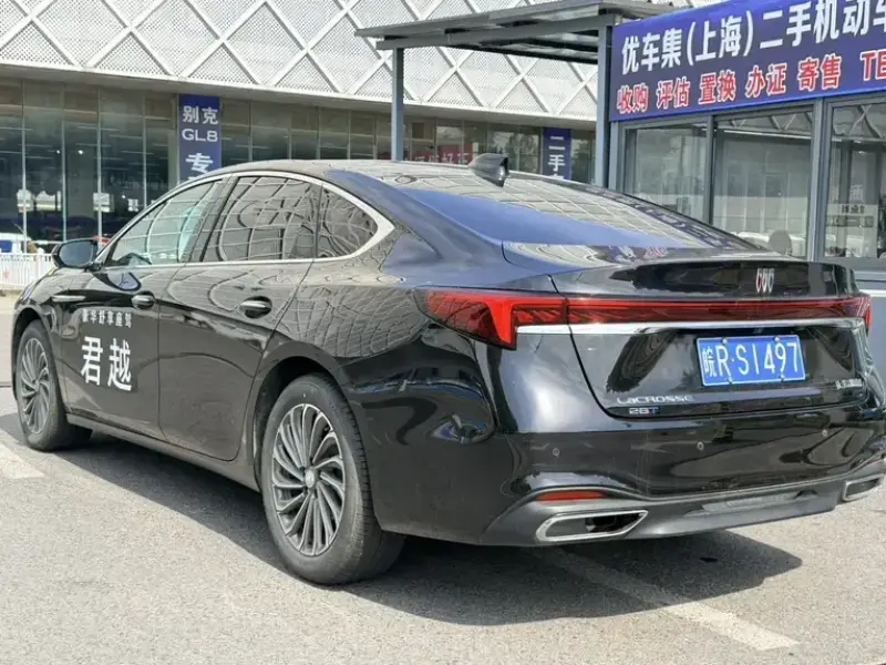 2024 Buick LaCrosse с пробегом 5 000 км