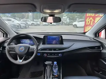 2024 Buick Velite 6 с пробегом 18 000 км