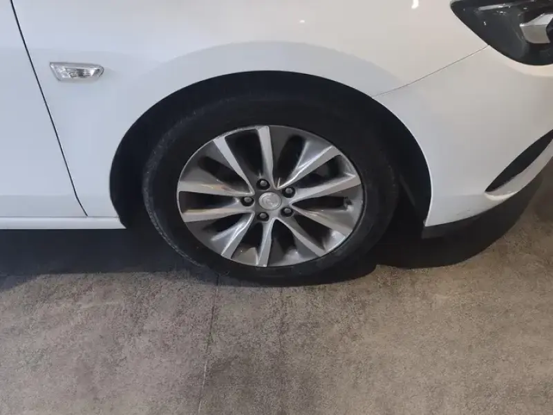 2021 Buick GL6 с пробегом 37 000 км