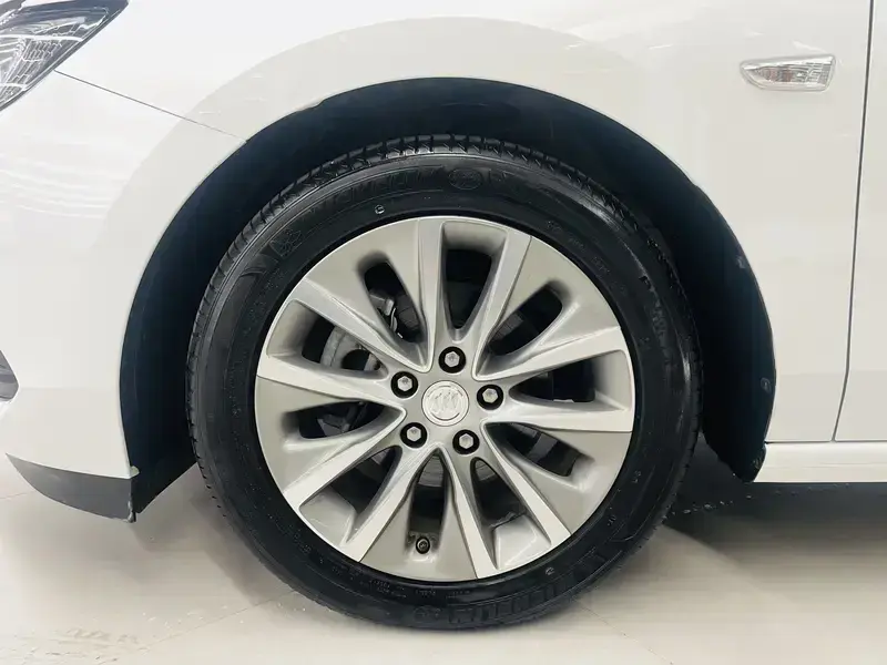2019 Buick GL6 с пробегом 49 000 км