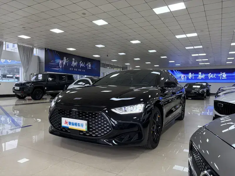 2024 BYD Han с пробегом 61 000 км