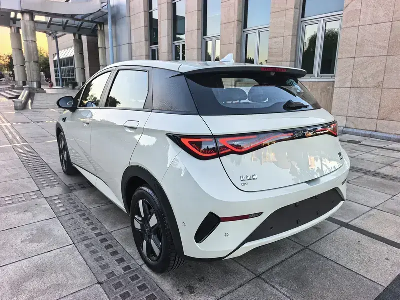 2025 BYD Dolphin с пробегом 9 000 км