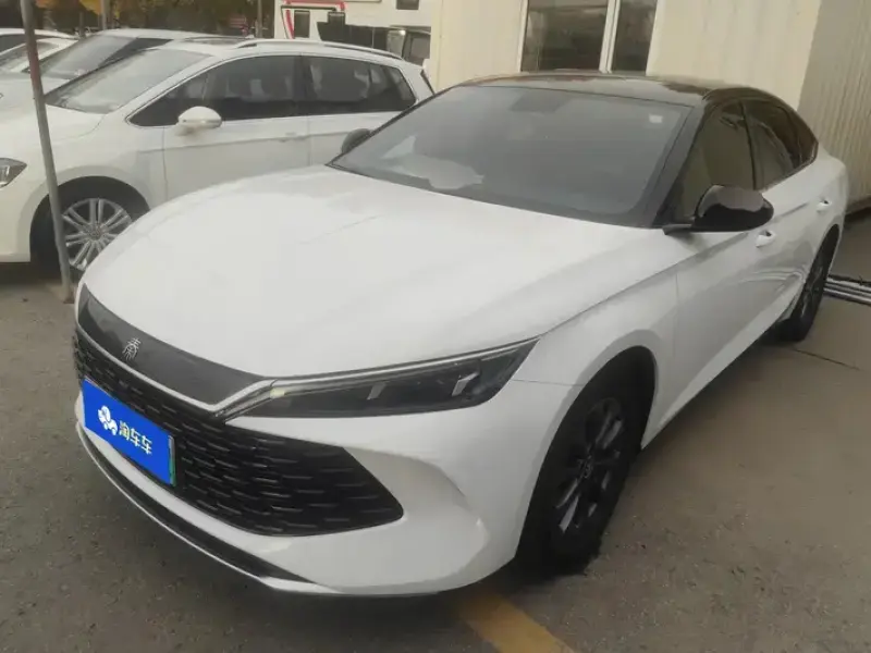 2024 BYD Qin L с пробегом 19 000 км
