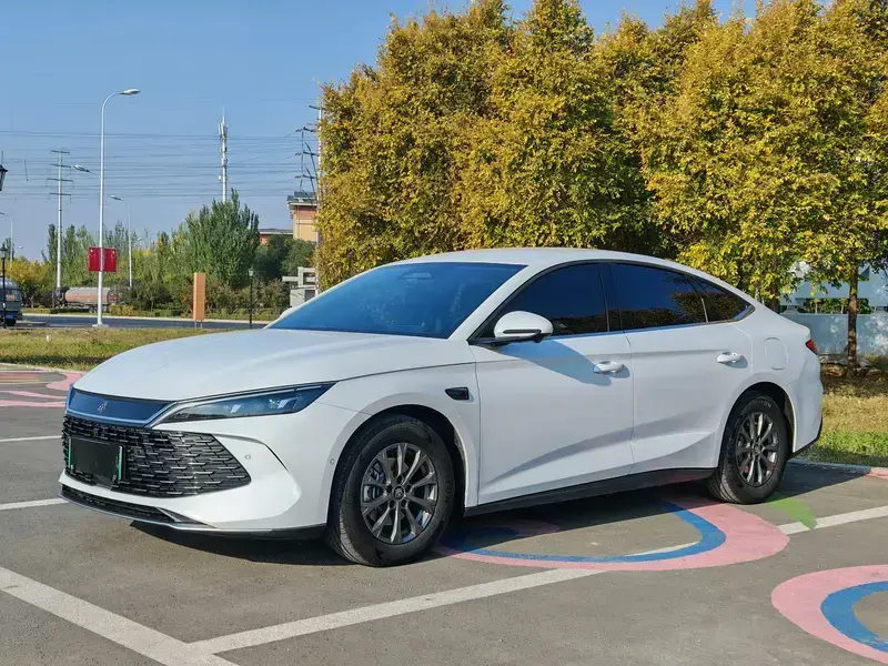 2024 BYD Qin L с пробегом 18 000 км