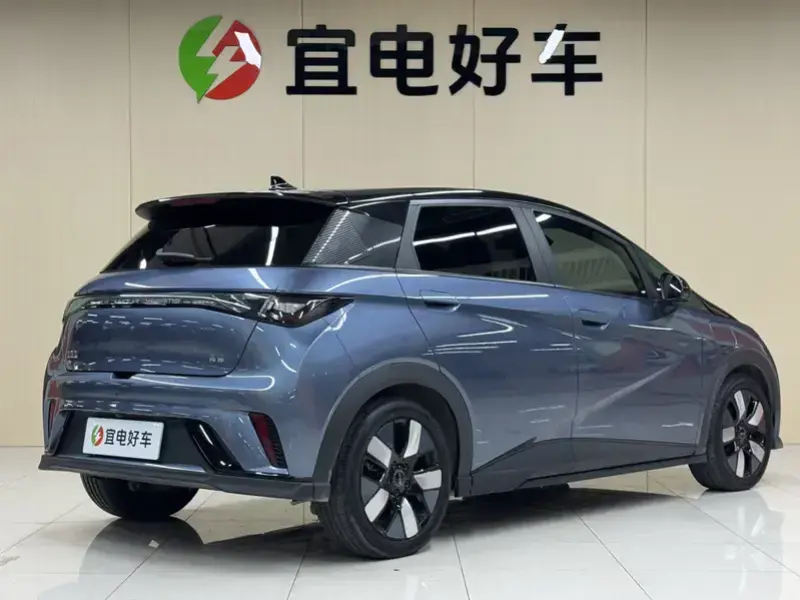 2025 BYD Dolphin с пробегом 32 000 км