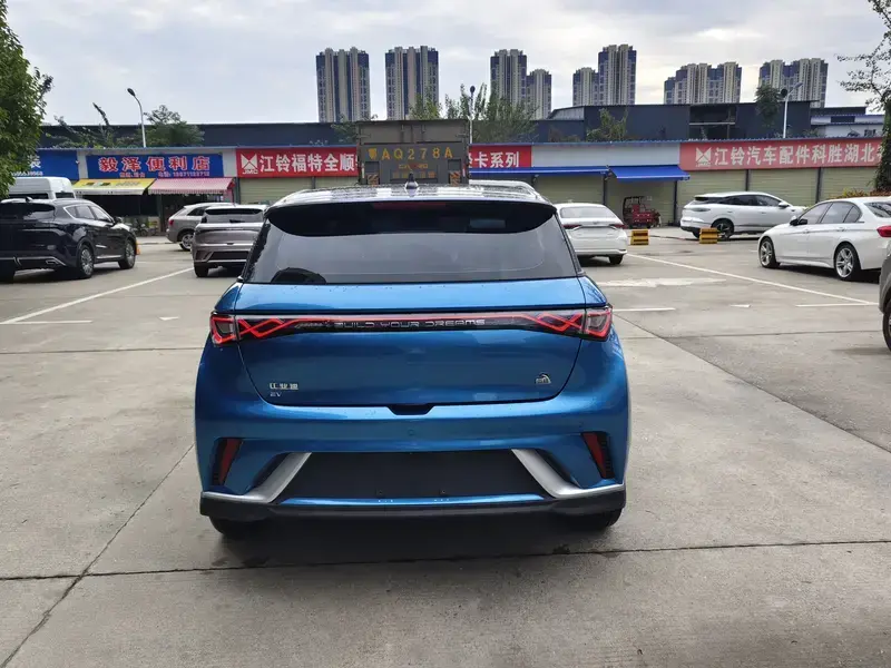 2021 BYD Dolphin с пробегом 30 000 км