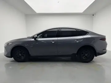 2025 BYD Qin Plus с пробегом 42 500 км