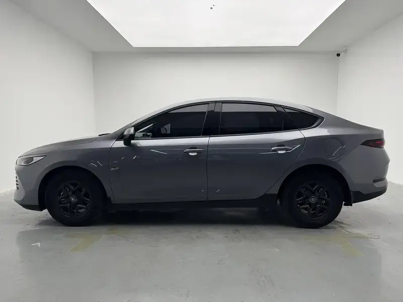 2025 BYD Qin Plus с пробегом 42 500 км