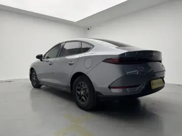 2025 BYD Qin Plus с пробегом 42 500 км