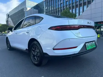 2025 BYD Qin Plus с пробегом 30 000 км