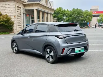 2023 BYD Dolphin с пробегом 49 000 км