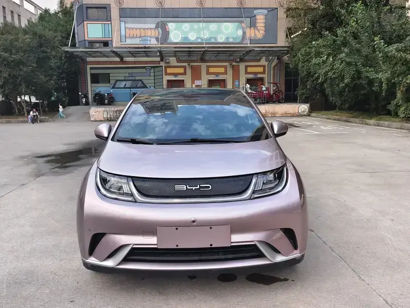 2023 BYD Dolphin с пробегом 60 000 км