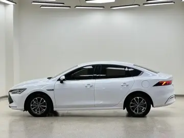 2024 BYD Qin Plus с пробегом 37 400 км