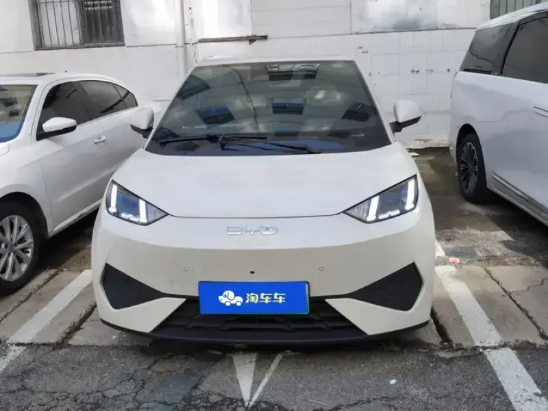 2025 BYD Seagull с пробегом 7 000 км