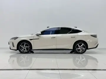 2026 BYD Seal 07 с пробегом 11 900 км