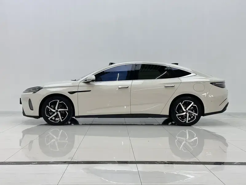2026 BYD Seal 07 с пробегом 11 900 км