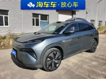 BYD Tang L