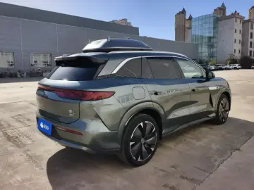 2025 BYD Tang L с пробегом 19 000 км