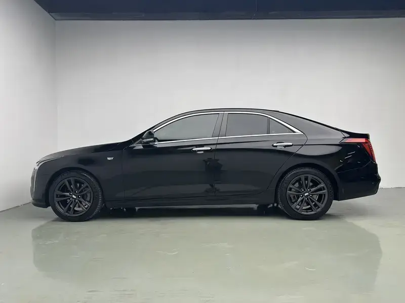 2022 Cadillac CT4 с пробегом 74 600 км
