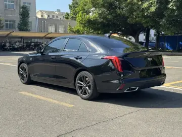 2022 Cadillac CT4 с пробегом 39 000 км