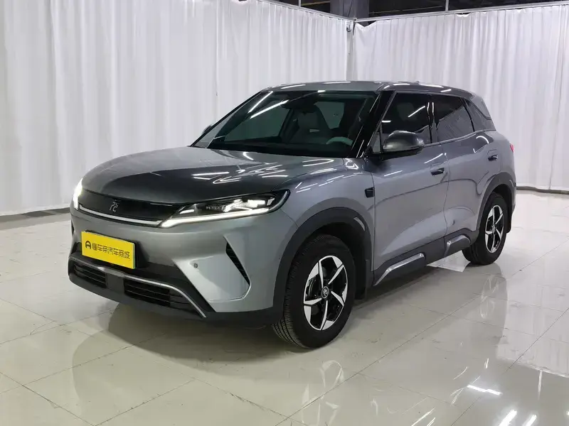2025 BYD Yuan Up с пробегом 9 100 км