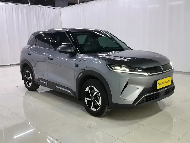2025 BYD Yuan Up с пробегом 9 100 км