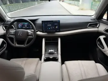 2024 BYD Yuan Up с пробегом 34 000 км