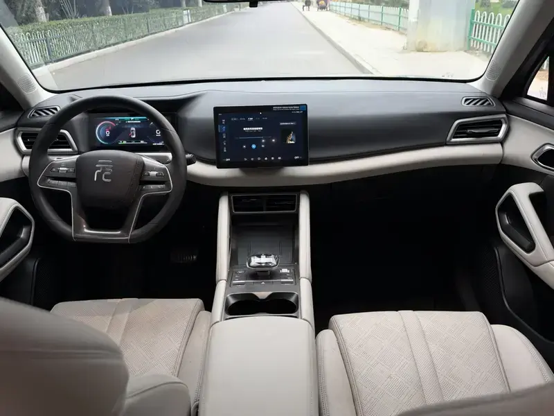2024 BYD Yuan Up с пробегом 34 000 км
