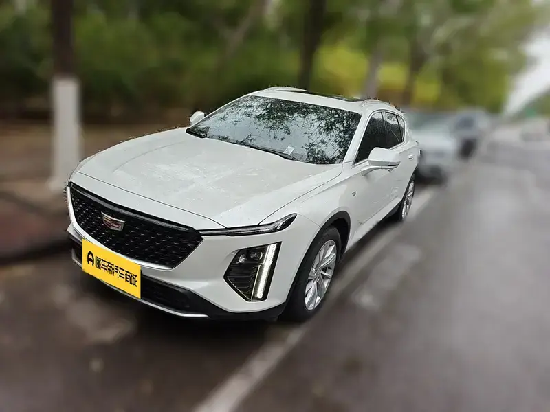 2023 Cadillac GT4 с пробегом 40 100 км