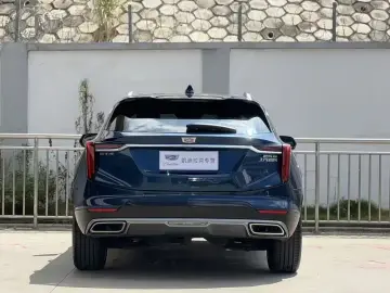 2023 Cadillac GT4 с пробегом 20 000 км