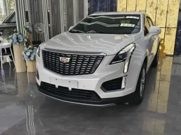 2021 Cadillac XT5 с пробегом 34 000 км