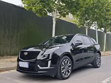 2022 Cadillac XT5 с пробегом 107 900 км