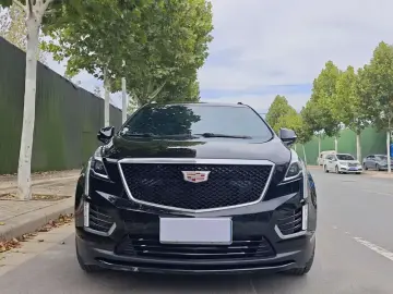 2022 Cadillac XT5 с пробегом 107 900 км