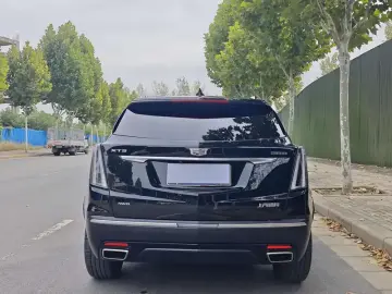 2022 Cadillac XT5 с пробегом 107 900 км