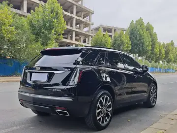 2022 Cadillac XT5 с пробегом 107 900 км